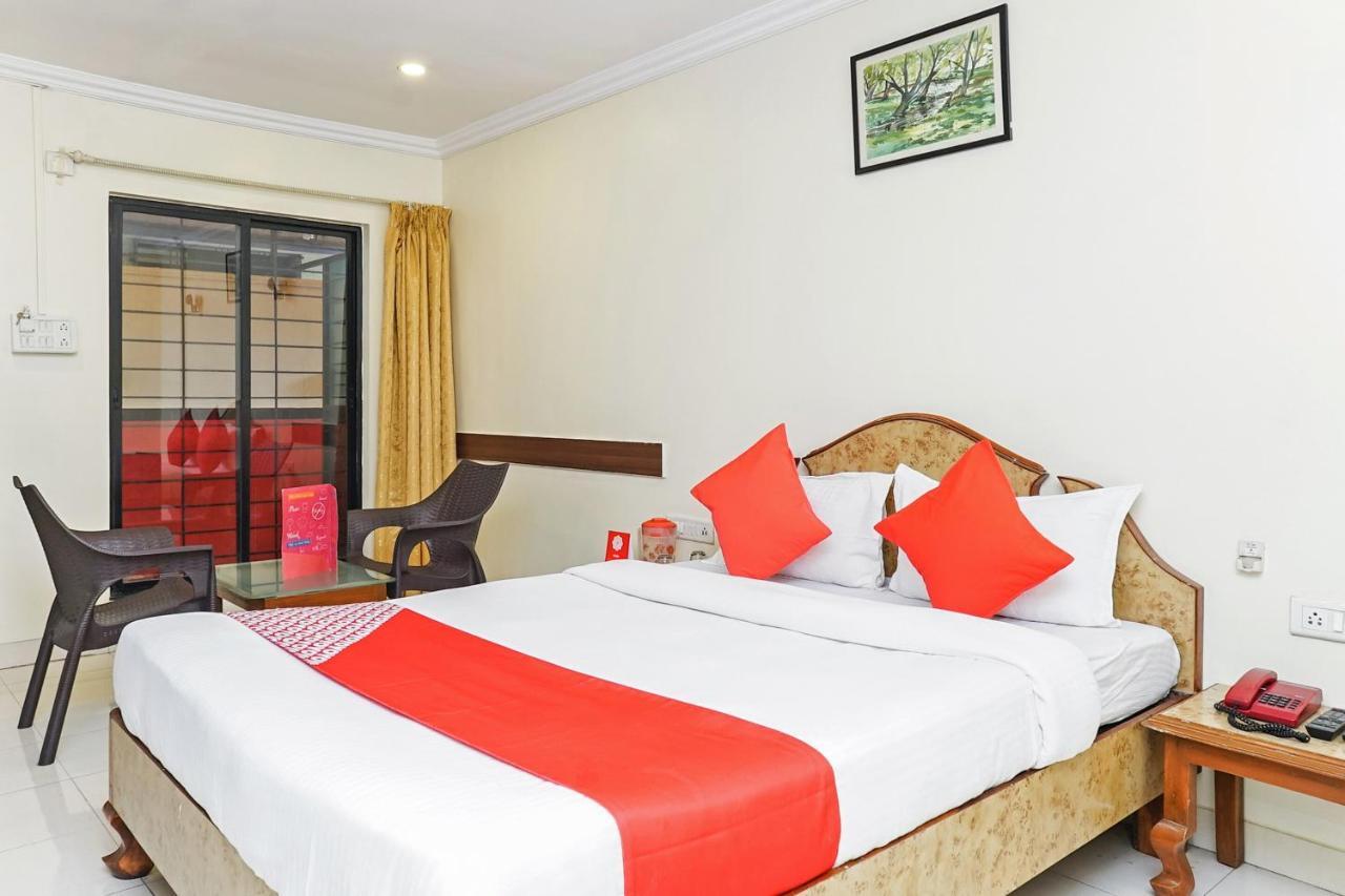 Hotel Rajdeep Pune Bagian luar foto