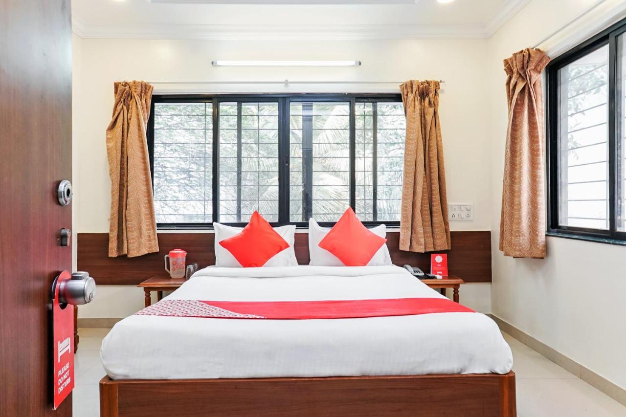 Hotel Rajdeep Pune Bagian luar foto